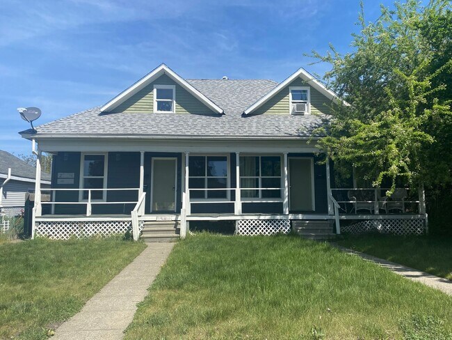 2521-2523 E. Sharp Ave - 2521-2523 E. Sharp Ave Apartment Unit 2521 E. Sharp Ave