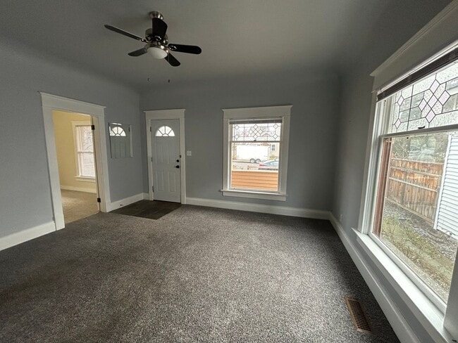 Photo - 2 Bedroom Home Near Downtown Ellensburg