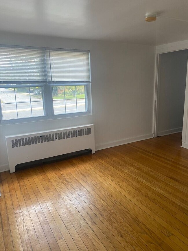 Photo - 501 Capitol Tr Unidad 200