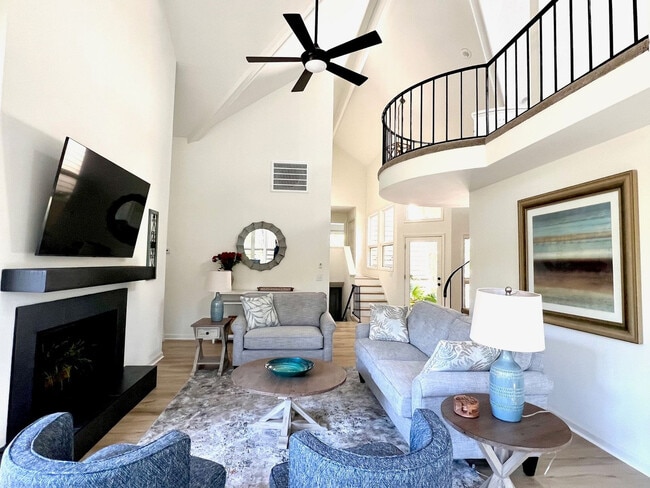 Building Photo - 2975 Deer Point Dr Unit ID1248615P Rental