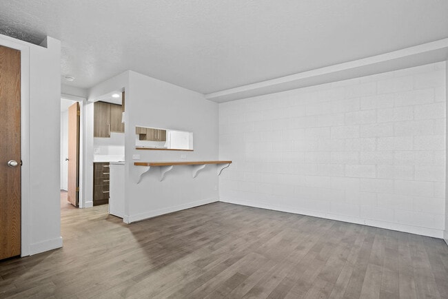 Photo - Twin Creek Apartments