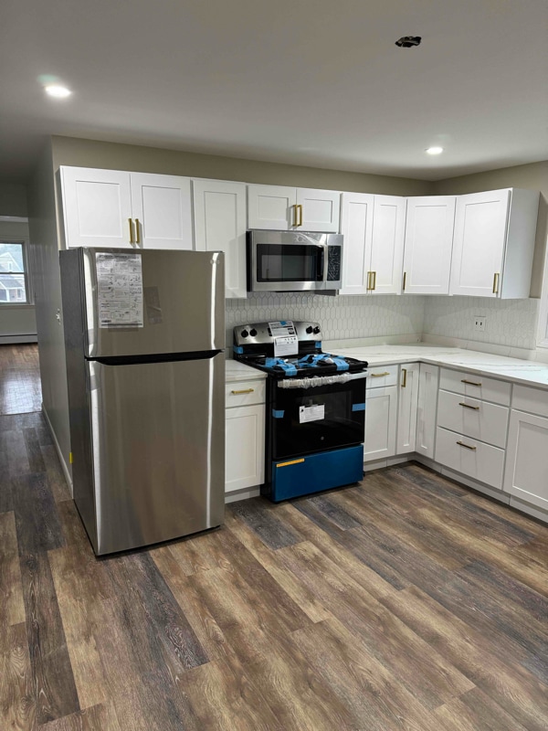 Photo - 130 Lake Ave Unit 1