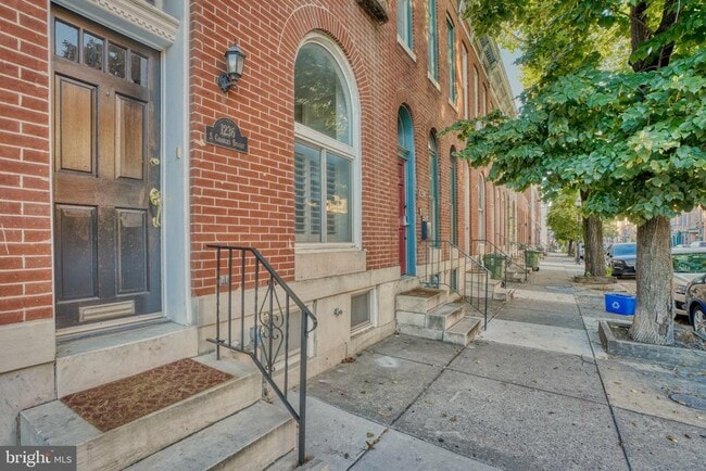 Building Photo - 1236 S Charles St