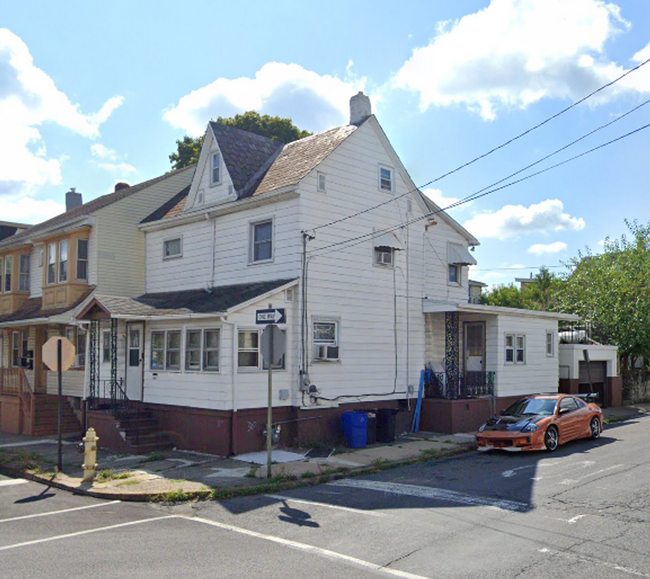 Fresh 3 Bedroom House in West End Easton w... - Fresh 3 Bedroom House in West End Easton w...