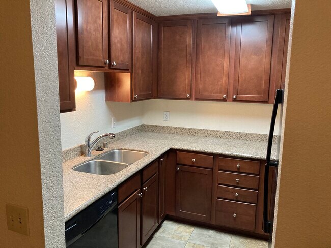 Photo - 250 S 162nd St