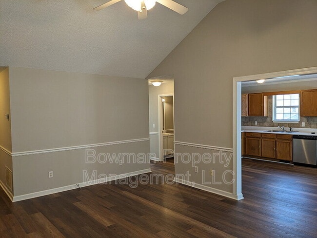 Photo - 1140 Hunter Trail