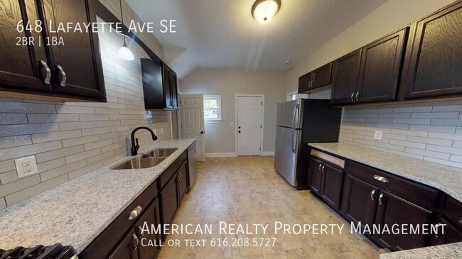 Photo - 648 Lafayette Ave SE