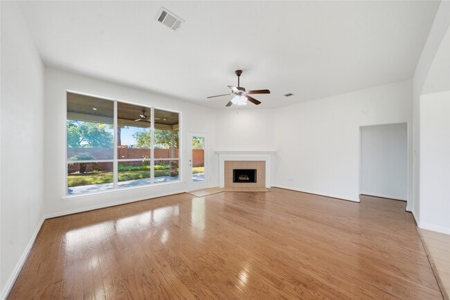 Photo - 4647 Wellington Grove Ln