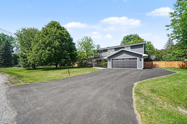Photo - 5441 W River Dr