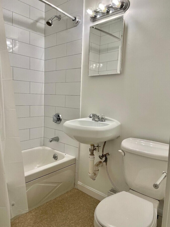 Photo - 262 Newbury St