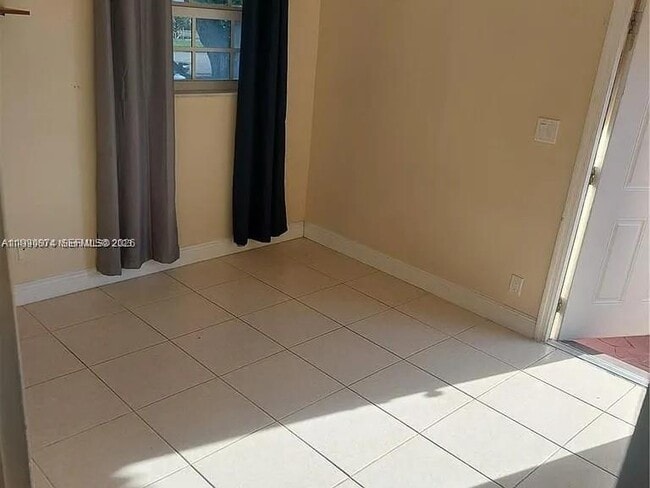 Photo - 6117 SW 31st St Unit B