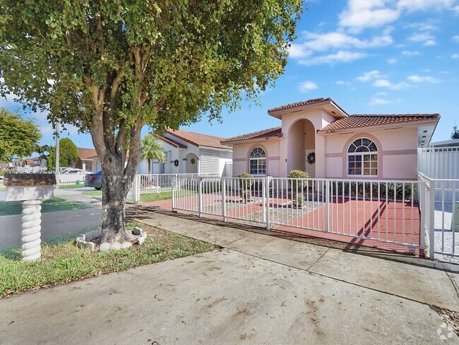 Building Photo - 7789 W 34th Ln Rental