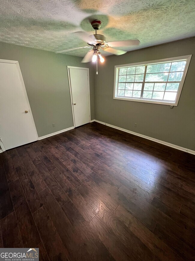 2331 Chestnut Log Dr Rental For Rent in Lithia Springs, GA
