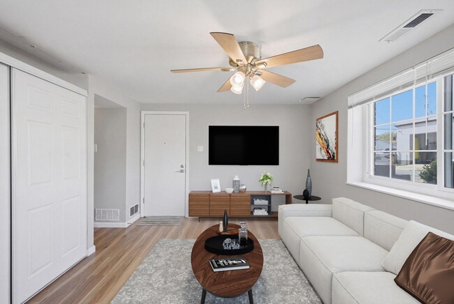 Building Photo - 6244 Gravois Ave Unit E - 4653 Milentz