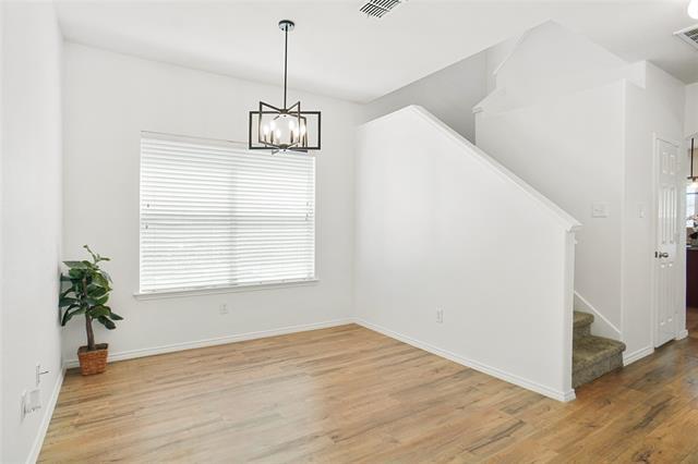 Photo - 3752 Jade St