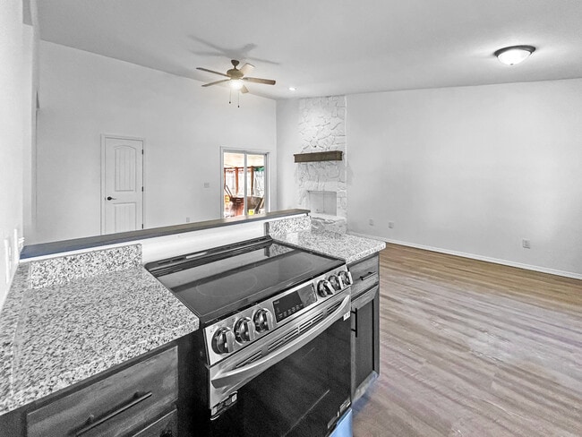 Photo - 1805 Southcrest Dr