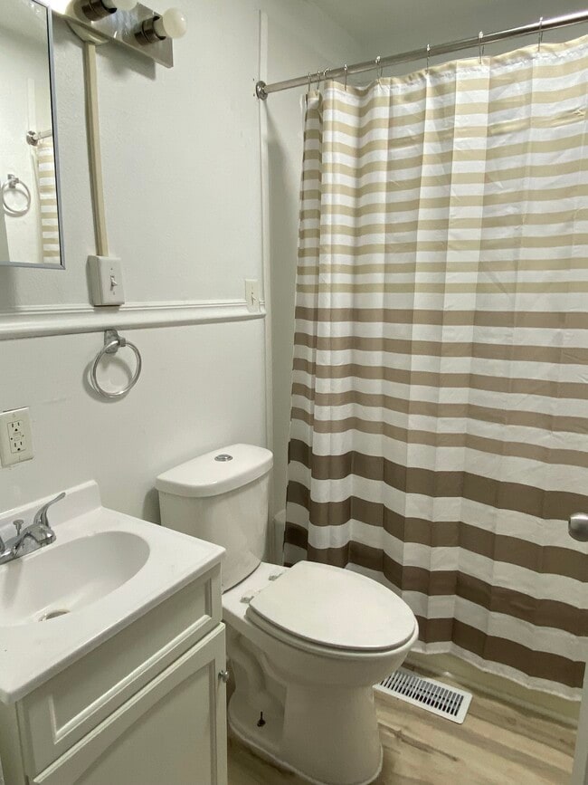 Photo - 1513 Alabama St Unidad 2