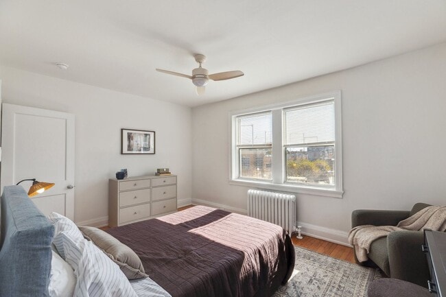 Photo - 10 Montgomery