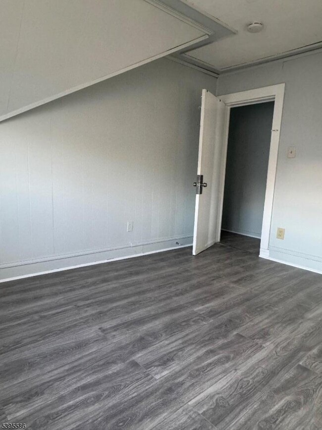 Photo - 467 21st Ave