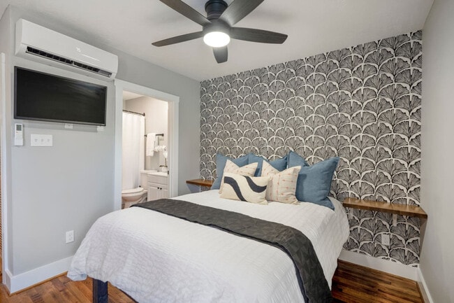 Photo - 4952 Polk St Unit SI ID1531096P