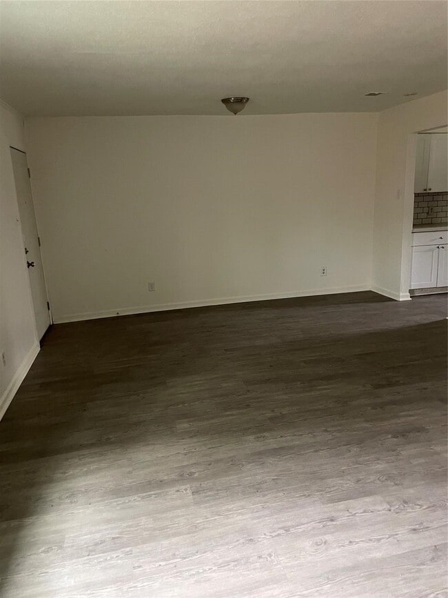 Photo - 9324 Nyssa St