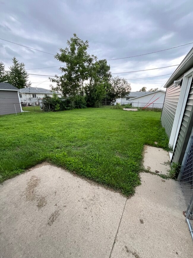 Photo - 1148 Clifton St NE