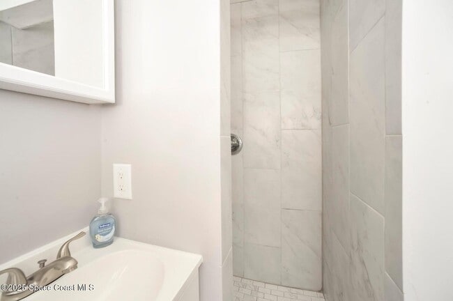 Photo - 1420 Avocado Ave Unit 02