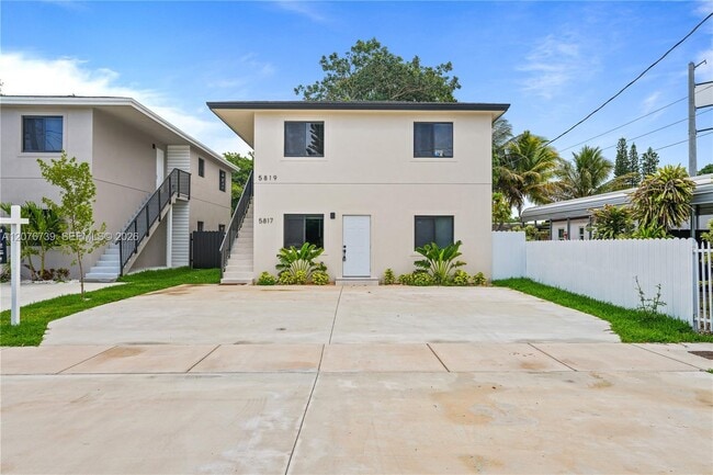 Photo - 5817 NW 30th Ave Unit 5817