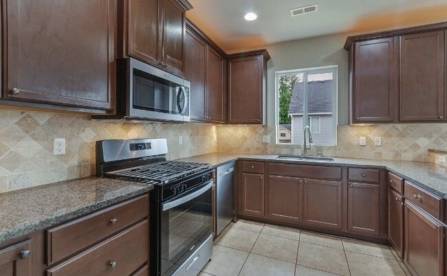 Photo - 4407 Goldcrest Dr NW