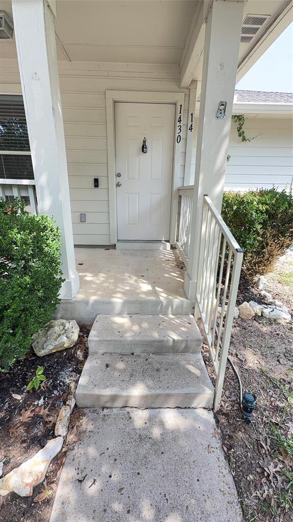 Building Photo - 1430 Big Bend Dr