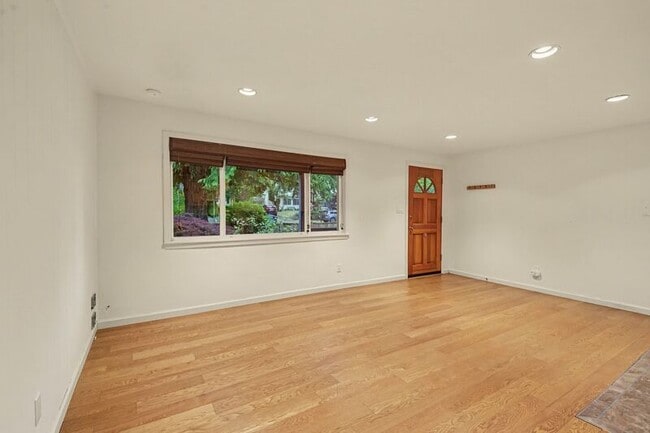 Photo - 14026 Meridian Ave N