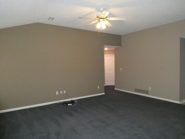 Photo - 3 Bedroom 2 Bath Home in Seven Oaks Neighborhood