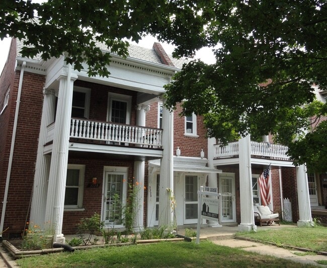 Building Photo - 3218 W Grace St Unit 2