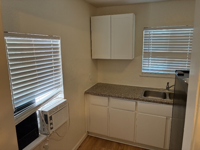 Photo - 3731 Jasmine St Unit B