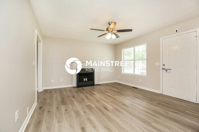 Photo - 4 Bedroom Pet-Friendly Home in Hermitage, ...