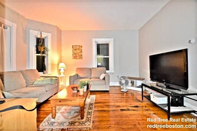 Photo - 201 Hillside St Unit 2