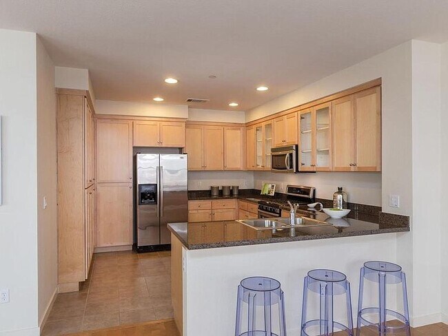 Photo - 859 Avery Dr