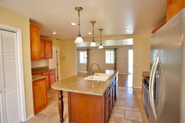 Photo - Beautiful North Hollywood 3 Bedroom, 2 Bath Single Family Home *** Non-Smoking***