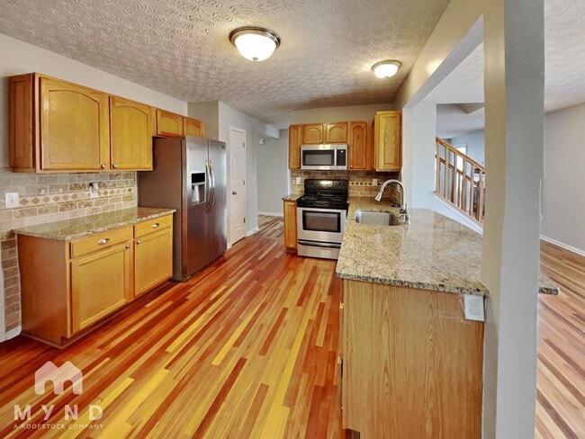 Photo - 148 Bingham Cir
