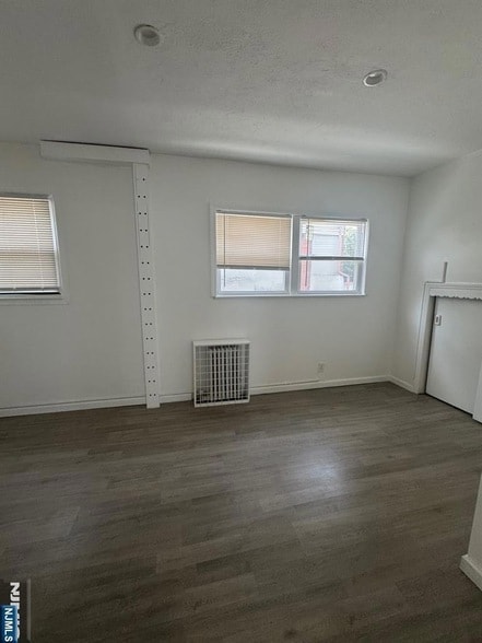 Photo - 29 Kingsland St