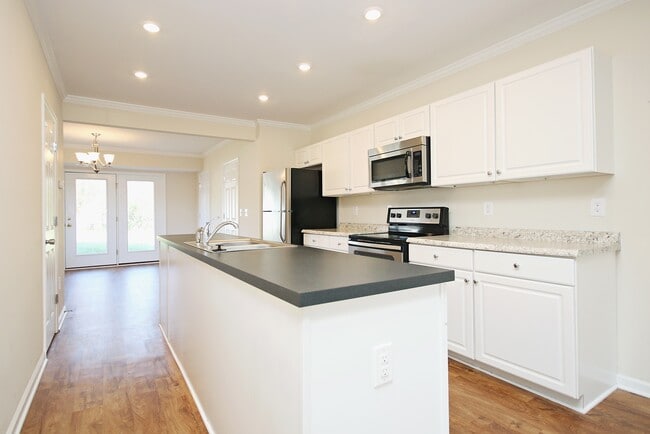 Photo - Locust Grove Home Convenient to Pantops & Downtown