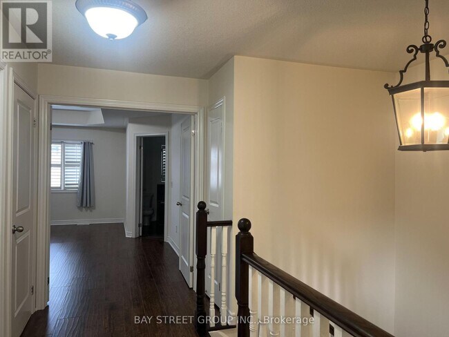 Photo - 571 Sixteen Mile Dr