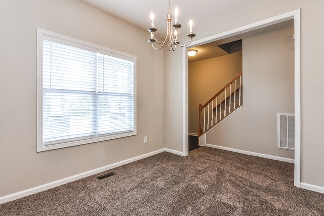 Photo - 16 Hollyridge Ct