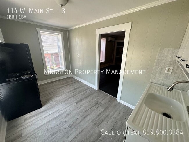Photo - 114 W Main St Unidad 3