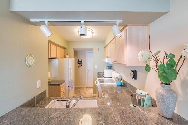 Photo - 1925 46th Ave