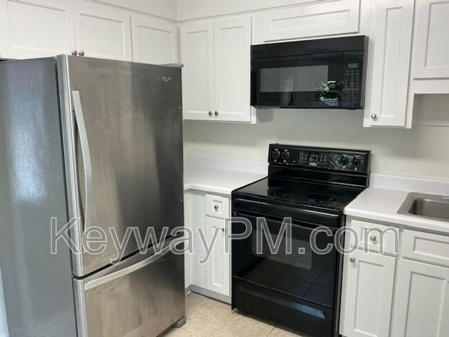 Photo - 3204 N Wimbledon Dr