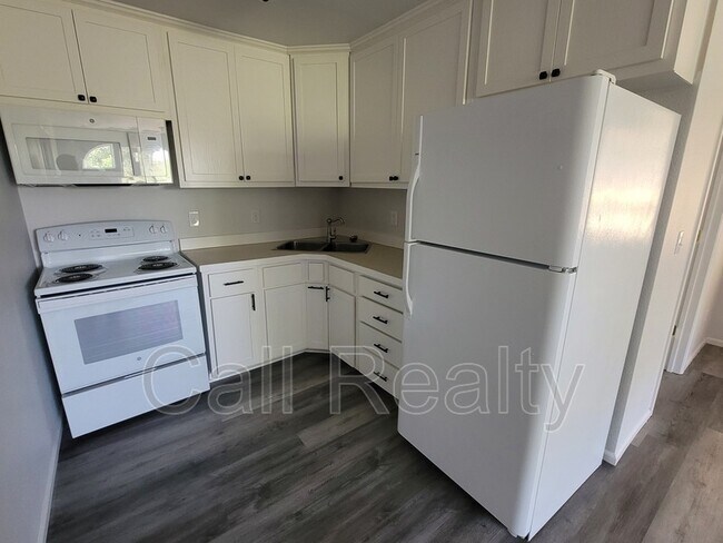 Photo - 11122 E Valleyway Ave Unidad Upper