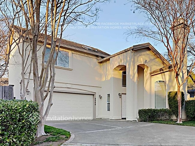 Building Photo - 2245 Fallwater Ln