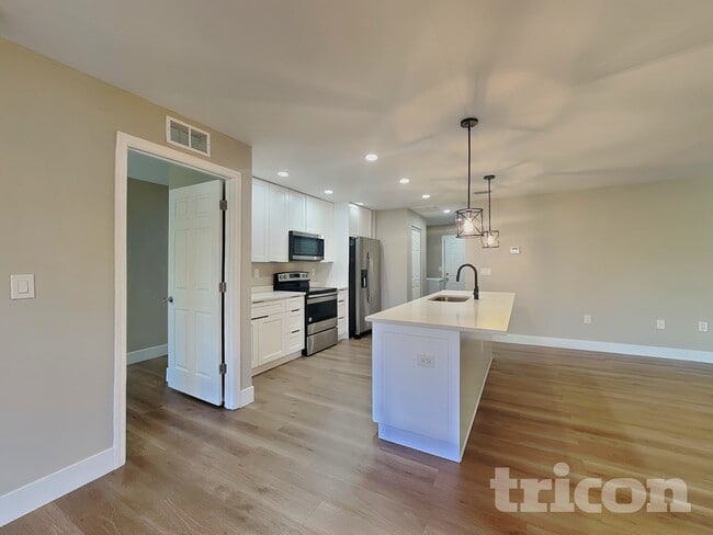 Photo - 15476 Chamberlain Blvd