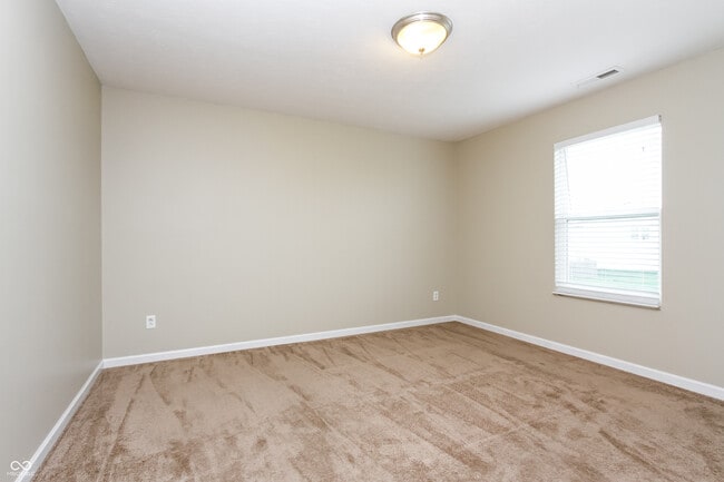 Photo - 2261 Rosswood Blvd